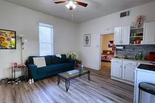 145 N Kealy St, Lewisville, TX 75057 - Photo 11