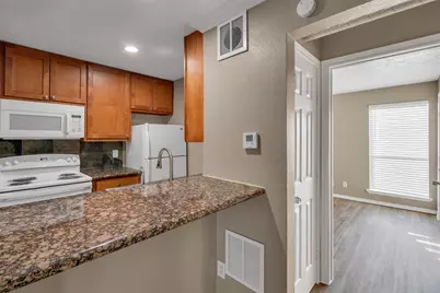 5727 Richmond Avenue #203, Dallas, TX 75206 - Photo 11