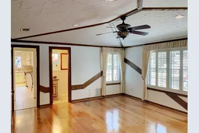 150 Macarthur Court, Irving, TX 75061 - Photo 35