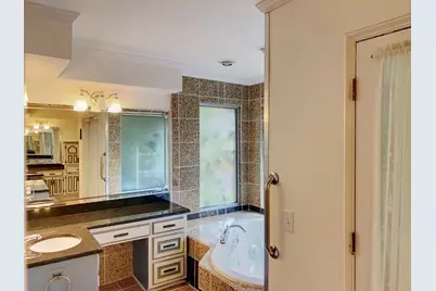 150 Macarthur Court, Irving, TX 75061 - Photo 19