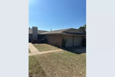 412 Ruckers Court, Granbury, TX 76049 - Photo 1