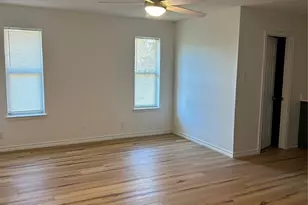 412 Ruckers Ct, Granbury, TX 76049 - Photo 7