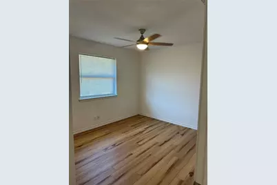 412 Ruckers Court, Granbury, TX 76049 - Photo 11