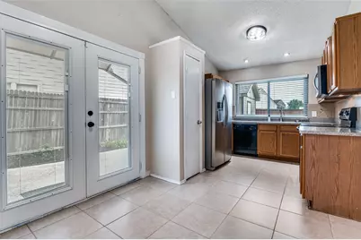 3700 Huckleberry Drive, Fort Worth, TX 76137 - Photo 9