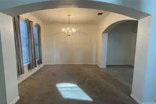 720 Candle Meadow Blvd, DeSoto, TX 75115 - Photo 3