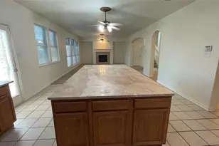 720 Candle Meadow Blvd, DeSoto, TX 75115 - Photo 11