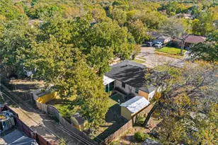 210 Old Mill Ln, Dallas, TX 75217 - Photo 21