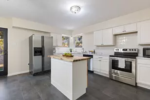 210 Old Mill Ln, Dallas, TX 75217 - Photo 9