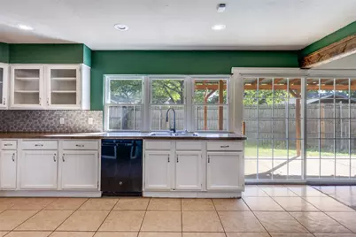 4102 Foxmoor Court, Arlington, TX 76016 - Photo 11