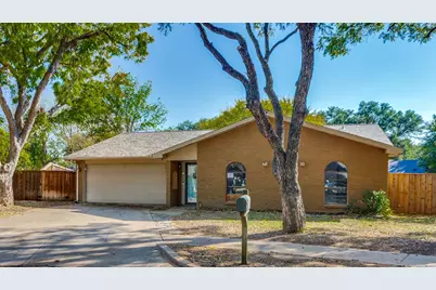 4102 Foxmoor Court, Arlington, TX 76016 - Photo 1