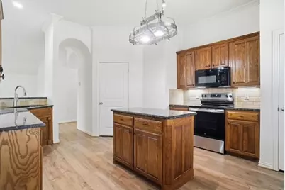 368 Lockwood Lane, Weatherford, TX 76087 - Photo 11