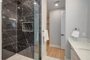 1423 N Carroll Ave, Dallas, TX 75204 - Photo 17