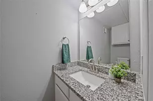 9910 Royal Ln, Dallas, TX 75231 - Photo 11