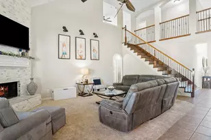 1616 Bassett Hound Dr, Fort Worth, TX 76052 - Photo 9