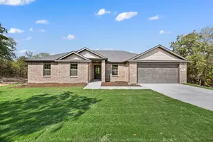 718 Haynie Dr, Runaway Bay, TX 76426 - Photo 1