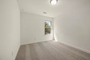 718 Haynie Dr, Runaway Bay, TX 76426 - Photo 31