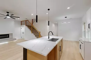 4515 Wahoo St, Dallas, TX 75210 - Photo 15