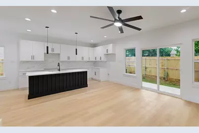 4515 Wahoo Street, Dallas, TX 75210 - Photo 9