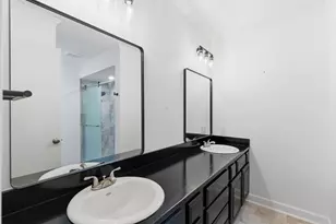 9818 Bent Branch Ln, Dallas, TX 75243 - Photo 19