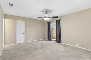 9818 Bent Branch Ln, Dallas, TX 75243 - Photo 17