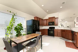 564 Bromeliad Dr, Fort Worth, TX 76052 - Photo 7