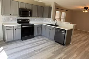 2841 Bluffs Ct, McKinney, TX 75071 - Photo 3