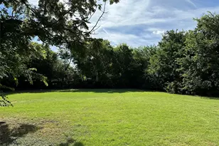 9208 Newhall St, Dallas, TX 75232 - Photo 3