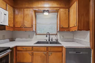 8756 Panther Drive, Woodway, TX 76712 - Photo 13