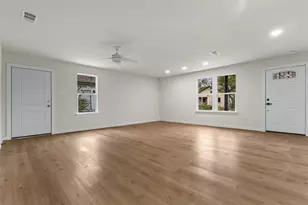 2806 28th St, Fort Worth, TX 76106 - Photo 5