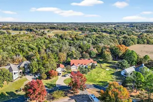 200 Cayuga Trail, Lake Kiowa, TX 76240 - Photo 5