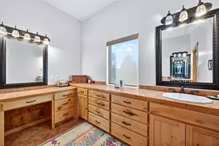 200 Cayuga Trail, Lake Kiowa, TX 76240 - Photo 23