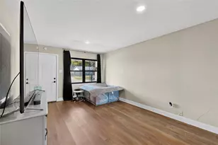 1725 Emerald St, Grand Prairie, TX 75051 - Photo 15