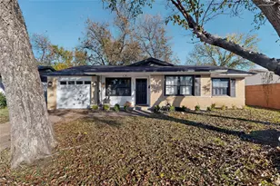 1725 Emerald St, Grand Prairie, TX 75051 - Photo 1