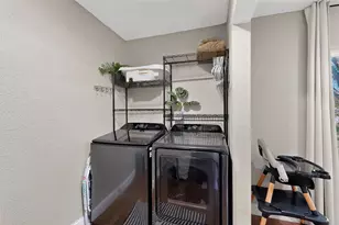 1725 Emerald St, Grand Prairie, TX 75051 - Photo 27