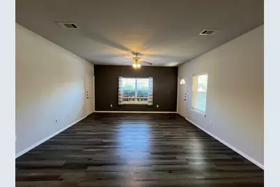 746 Carroll Lane, Lewisville, TX 75067 - Photo 11
