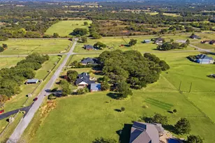 437 Adair Ln, Weatherford, TX 76088 - Photo 37