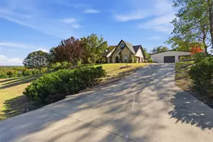 437 Adair Ln, Weatherford, TX 76088 - Photo 3