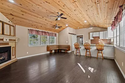 105 Reich Street, Bonham, TX 75418 - Photo 5