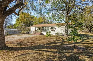 105 Reich St, Bonham, TX 75418 - Photo 5