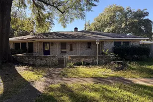 200 S Birch St, Van, TX 75790 - Photo 1