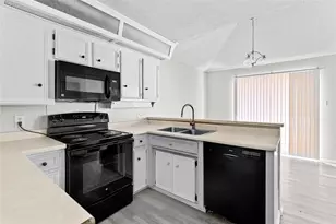 7652 Colorado Creek Ct, Fort Worth, TX 76133 - Photo 7