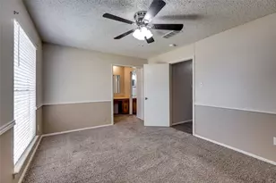 504 S Colonial Dr, Cleburne, TX 76033 - Photo 23