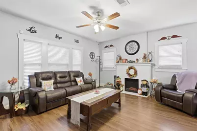 618 Granbury Street, Cleburne, TX 76033 - Photo 7