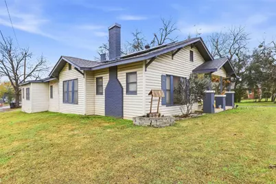 618 Granbury Street, Cleburne, TX 76033 - Photo 3