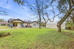 618 Granbury St, Cleburne, TX 76033 - Photo 39