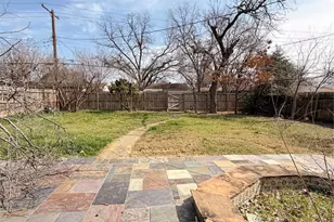 10242 Brockbank Dr, Dallas, TX 75229 - Photo 17