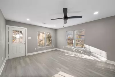 702 E 1st Avenue, Corsicana, TX 75110 - Photo 9