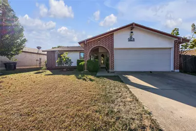 7108 Southridge Trail, Fort Worth, TX 76133 - Photo 1