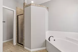 1617 Hawthorne St, Cleburne, TX 76033 - Photo 33