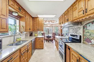 2910 Lakeshore Ct, Arlington, TX 76013 - Photo 17